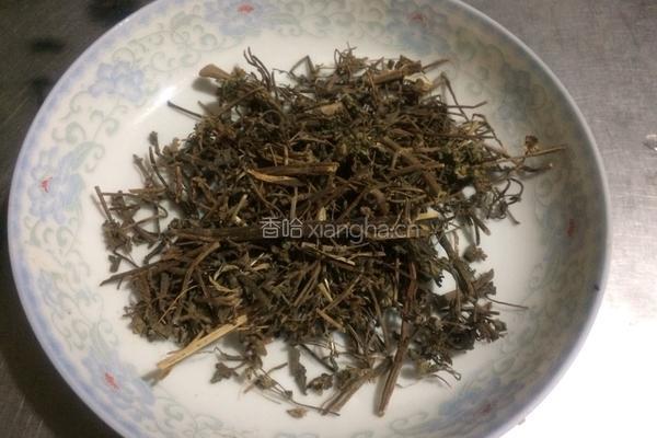 黑豆小麦旱莲草生鱼汤的做法图解3