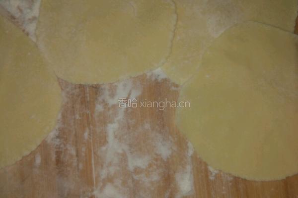 素馅玉米面蒸饺的做法图解10
