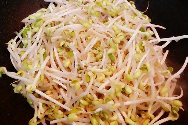 韭菜炒黄豆芽的做法图解5