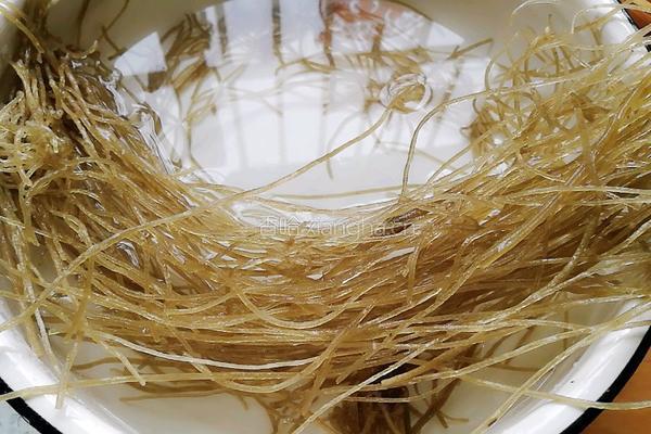小土鸡炖粉条的做法图解9