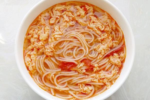 红油番茄鸡蛋汤面