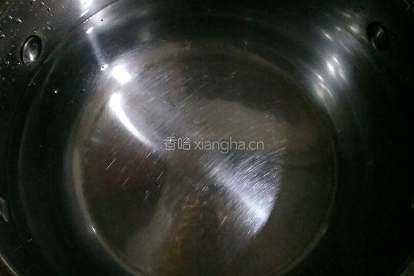 红油番茄鸡蛋汤面的做法图解1