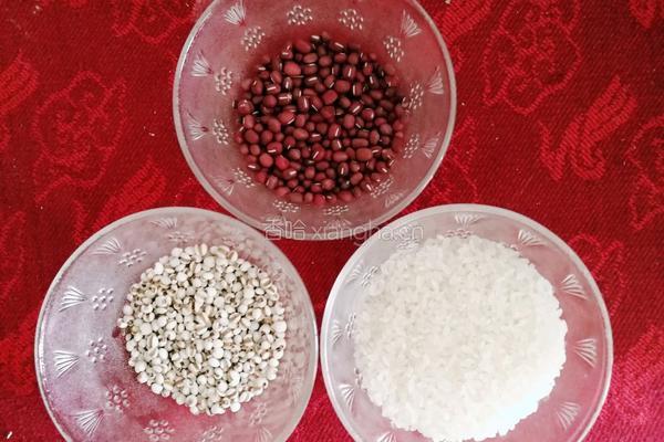 薏米红豆粥(砂锅)的做法图解1