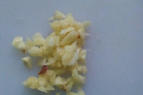 豆酱蒜香焖茄子的做法图解4