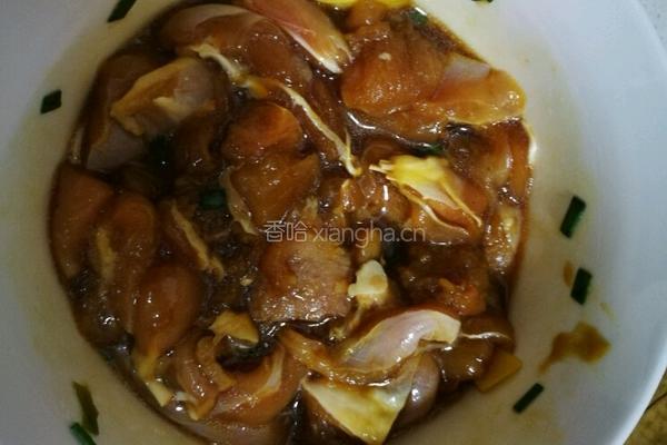 蘑菇鸡腿肉的做法图解2