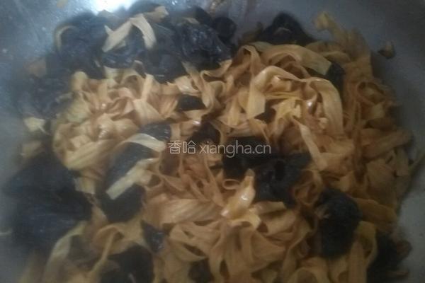 家常豆皮木耳烧的做法图解9