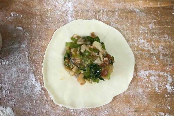黄蘑芹菜猪肉饺子的做法图解13