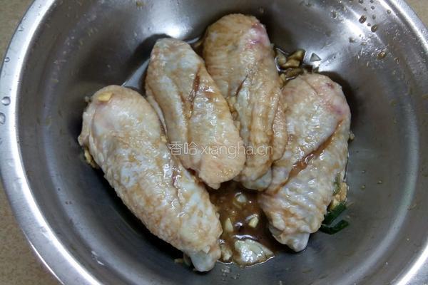 蒜香鸡翅的做法图解3