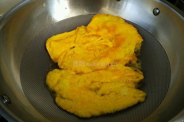 蚕豆木耳鸡蛋汤的做法图解3