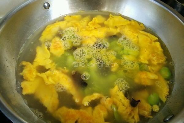 蚕豆木耳鸡蛋汤的做法图解6