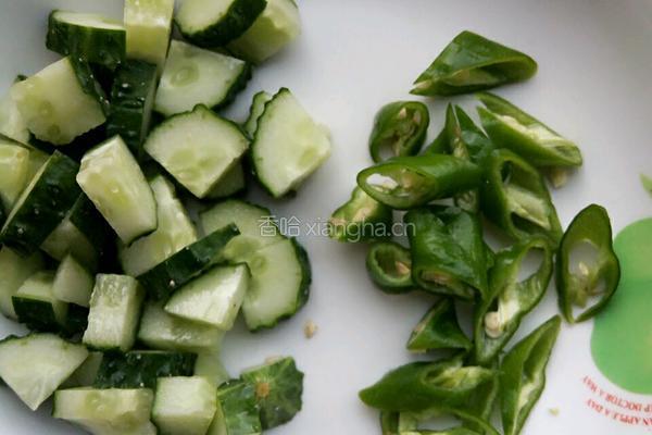 青绿干蘑菇的做法图解3