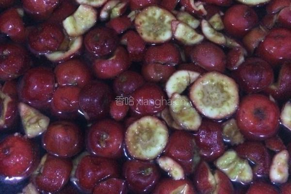 山楂罐头的做法图解3