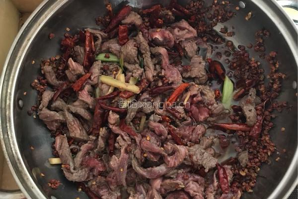 干煸牛肉条的做法图解3