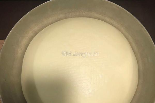 三色蛋黄酥的做法图解1