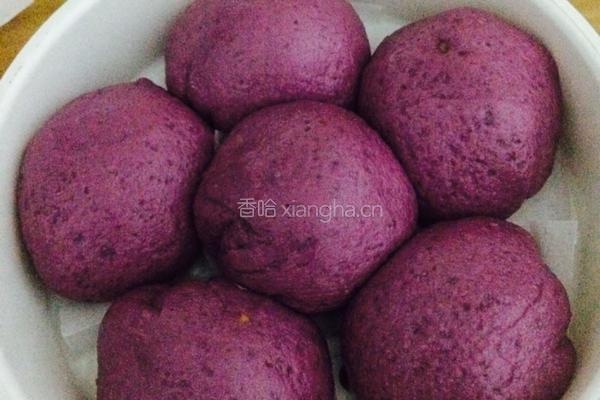 红薯陷紫薯包子的做法图解4