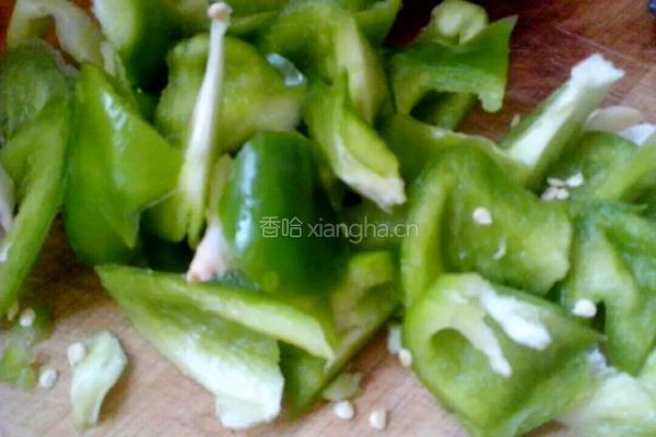 老屋私房菜 甜椒炒肚片的做法图解2