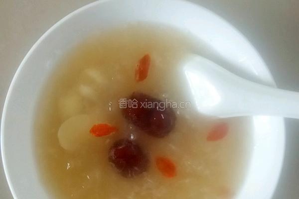 银耳莲子羮的做法图解3