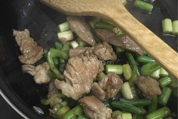 蒜苔肉片的做法图解10