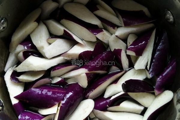 肉沫茄子的做法图解1
