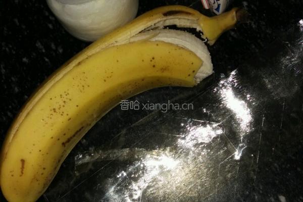 香蕉酸奶慕斯的做法图解1