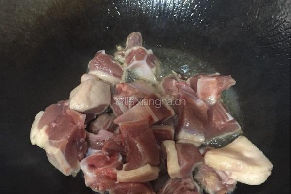 鸭肉炖土豆大白菜的做法图解6