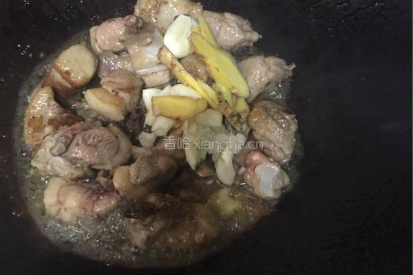 鸭肉炖土豆大白菜的做法图解7