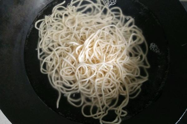 茄汁拌面的做法图解4