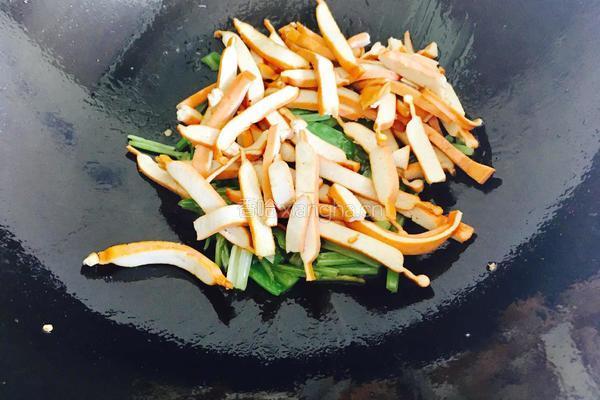 芹菜炒豆干的做法图解6