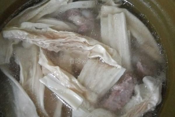 排骨腐竹汤的做法图解3