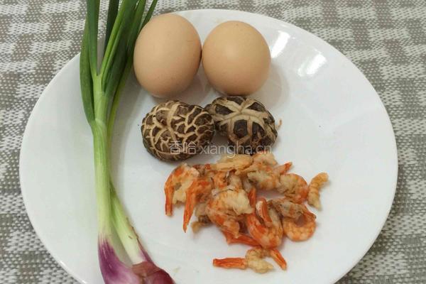中式~海苔香菇虾仁披萨的做法图解1