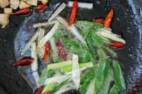 香干芹菜丁的做法图解5