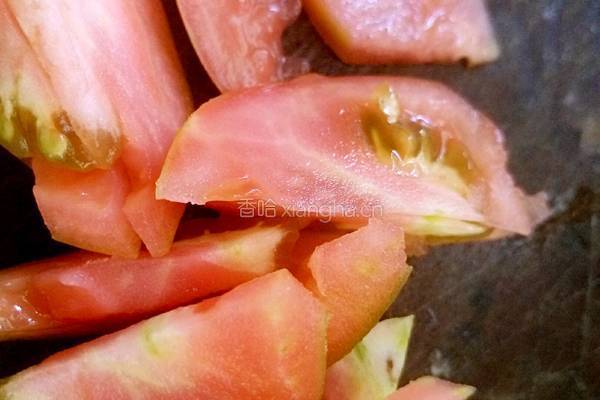 鲜冬菇番茄瘦肉汤的做法图解2