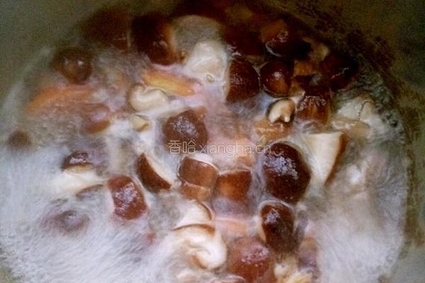 鲜冬菇番茄瘦肉汤的做法图解9