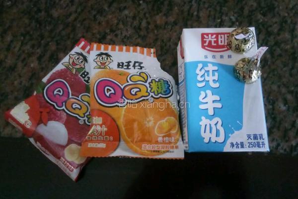 巧克力果冻布丁的做法图解1