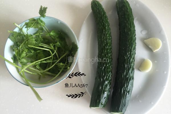 拍黄瓜的做法图解1