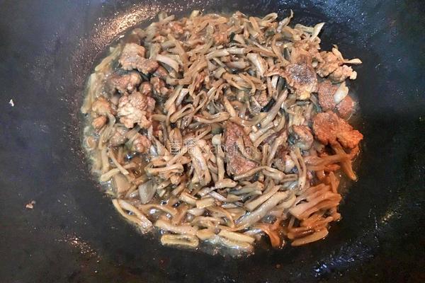 干扁豆丝炒肉的做法图解5