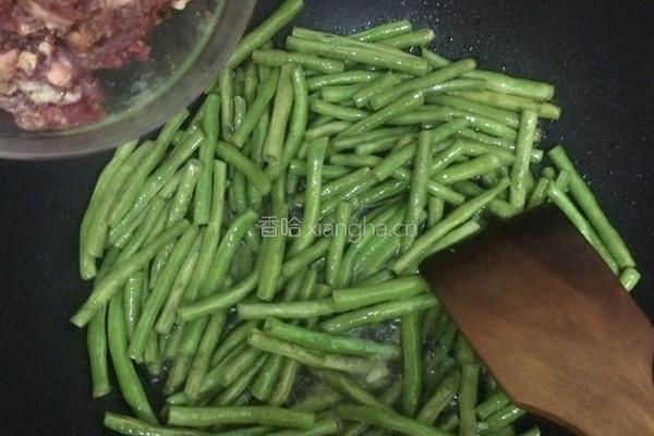四季豆炒牛肉的做法图解6
