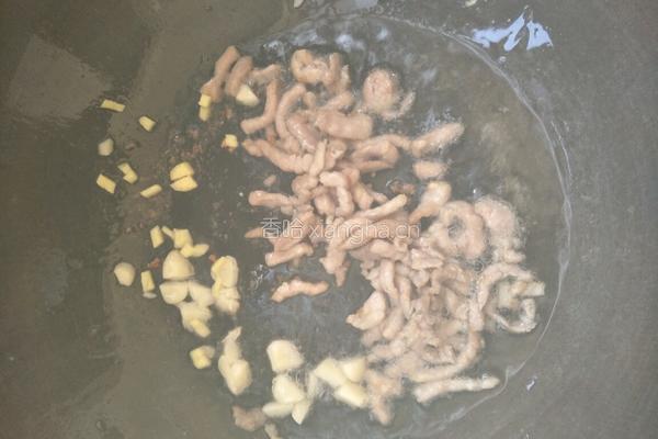 蒜台炒肉的做法图解3