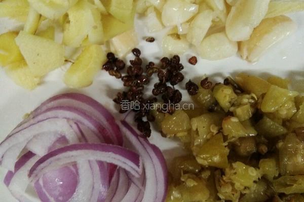 泡椒田鸡的做法图解3
