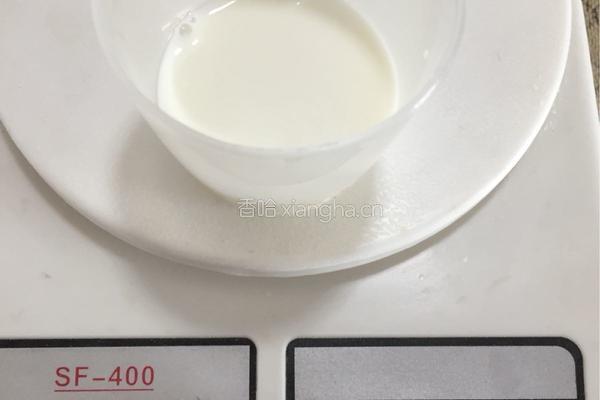 戚风蛋糕的做法图解5