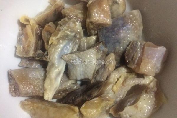 老鸡粉丝汤的做法图解1