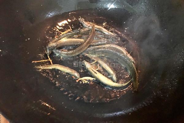 泥鳅豆腐汤的做法图解5