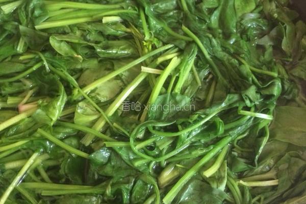 菠菜炒鸡蛋的做法图解1