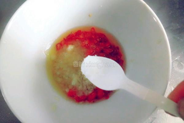 凉拌黄瓜卷的做法图解7