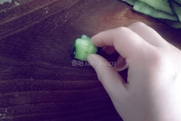 凉拌黄瓜卷的做法图解15