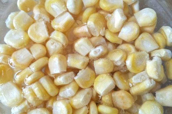 香甜玉米粒的做法图解2