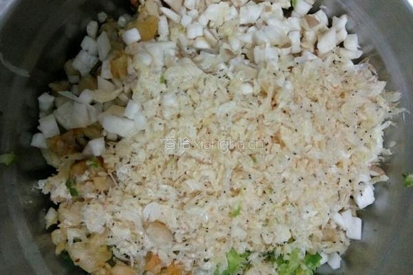 油渣西葫芦包子的做法图解8