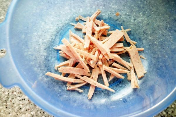 胡萝卜土豆丝饼的做法图解3