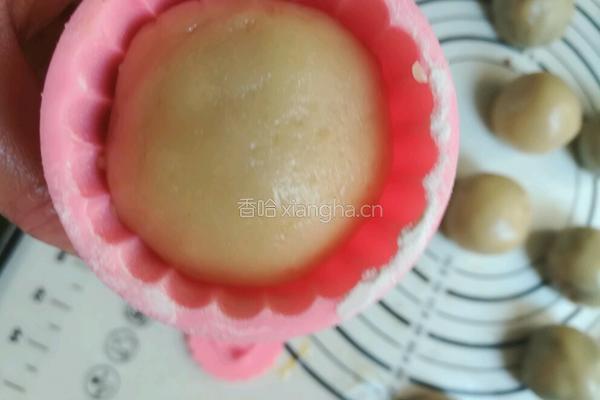 广式蛋黄月饼的做法图解14