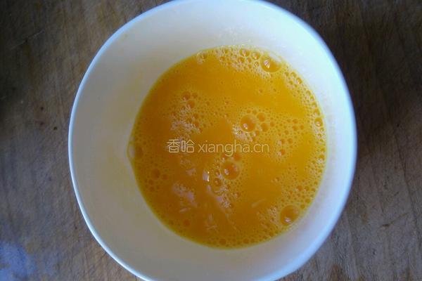 西葫芦黑木耳鸡蛋锅贴的做法图解3